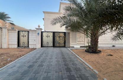 Villa - 4 - 5 for rent in Mohamed Bin Zayed City - Abu Dhabi
