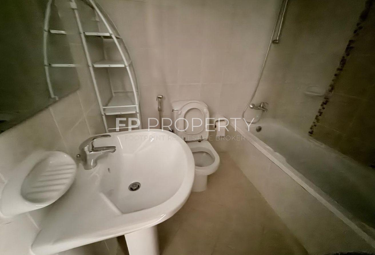 Chiller Free | Golf View | Fully Furnished & Upgra photo 11