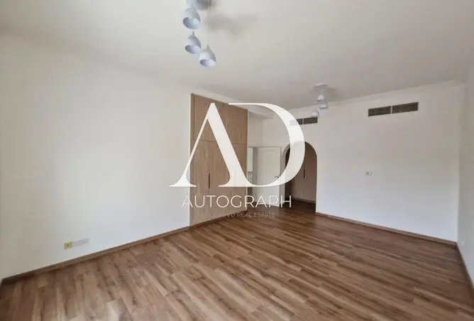 153745358 - Property Image 3