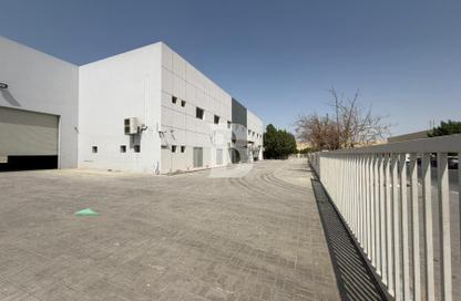 Warehouse - Studio for rent in Umm Ramool - Dubai Warehouse - Studio for rent in Umm Ramool - Dubai