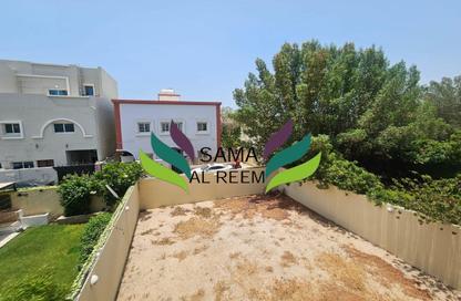 Villa - Studio - 3 for rent in Jumeirah 1 Villas - Jumeirah 1 - Jumeirah - Dubai