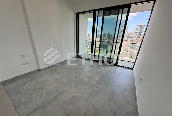 81938372 - Property Image 3