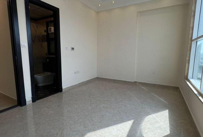 87448973 - صورة العقار 2