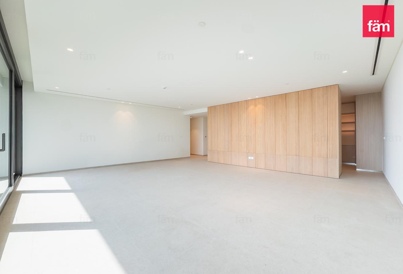 Canal View | Prime Location | Huge Terrace photo 7