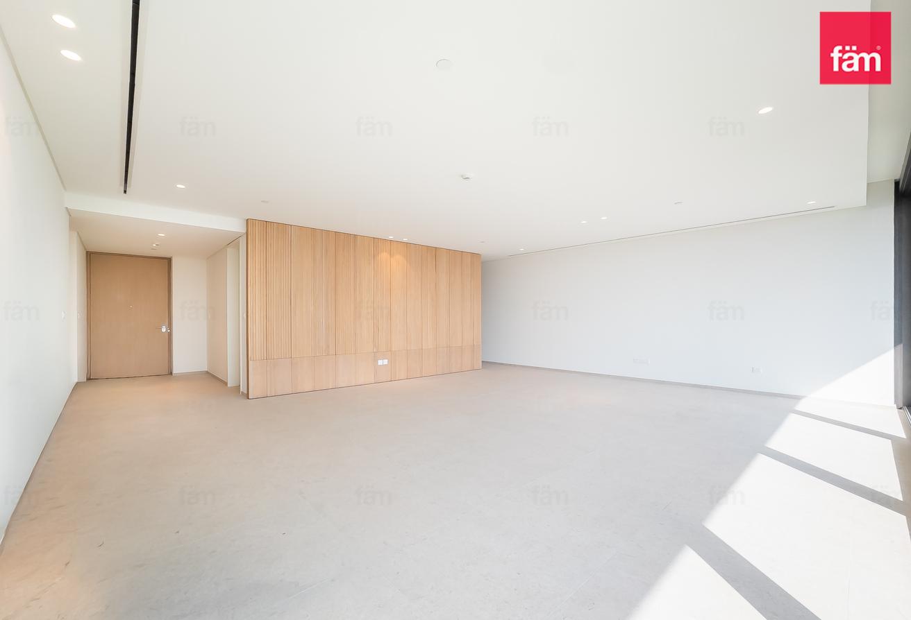 Canal View | Prime Location | Huge Terrace photo 13