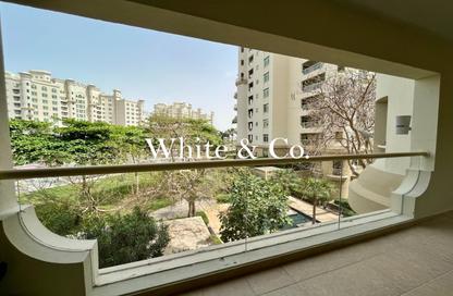 Apartment - 3 Bedrooms - 5 Bathrooms for sale in Al Tamr - Shoreline Apartments - Palm Jumeirah - Dubai