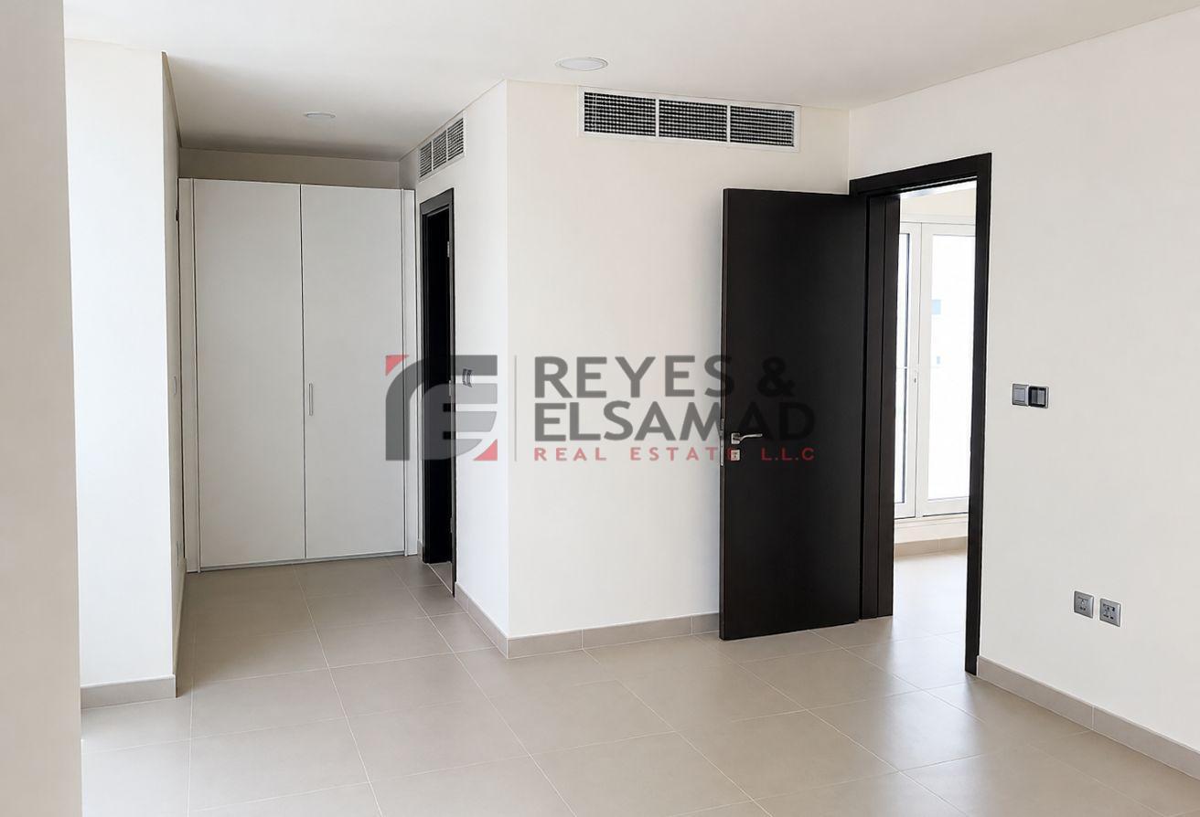 Private Pool | With Study and Maid room I Elevator photo 9