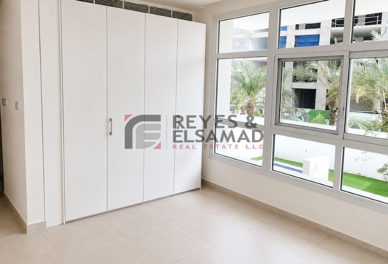 Private Pool | With Study and Maid room I Elevator photo 5