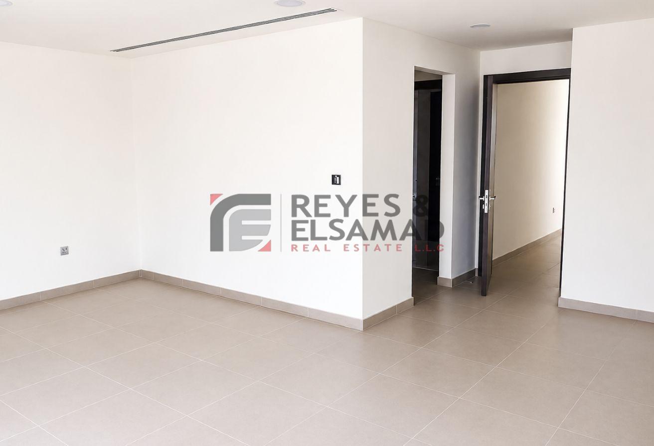 Private Pool | With Study and Maid room I Elevator photo 11