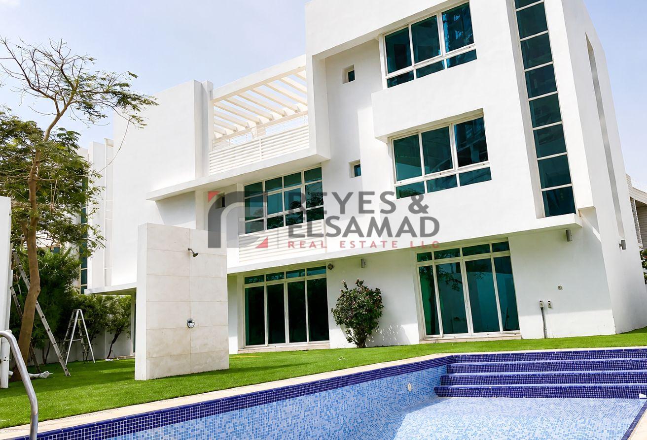 Private Pool | With Study and Maid room I Elevator photo 24
