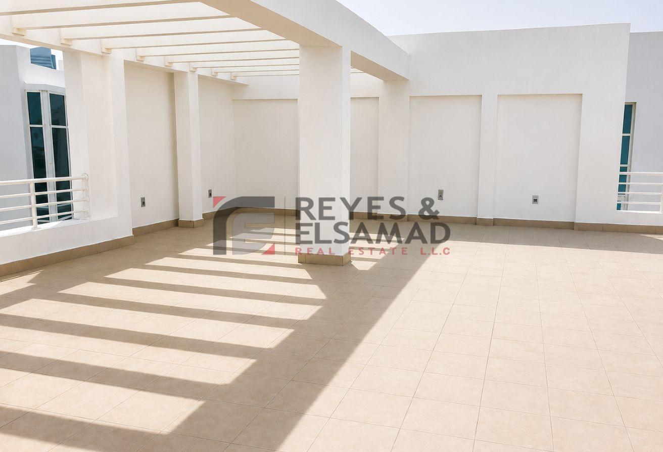 Private Pool | With Study and Maid room I Elevator photo 12