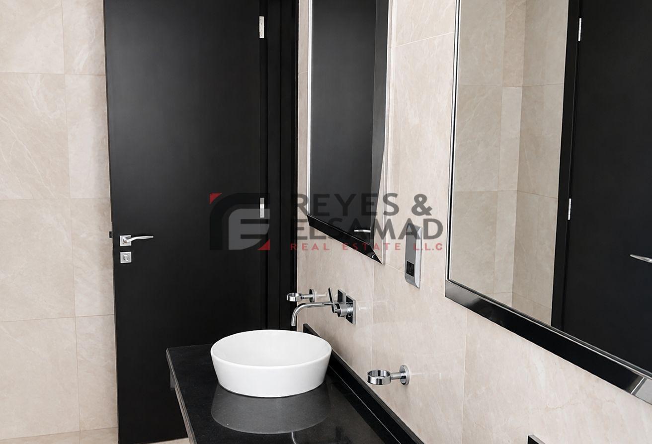 Private Pool | With Study and Maid room I Elevator photo 19