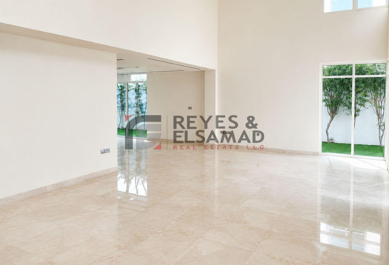 Private Pool | With Study and Maid room I Elevator photo 10