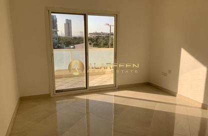 Villa - 4 - 6 for rent in Garden Lane Villas - District 15 - Jumeirah Village Circle - Dubai