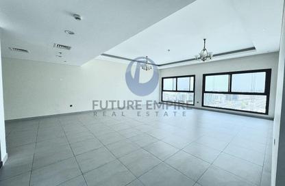 Apartment - 3 Bedrooms - 4 Bathrooms for rent in Al Hudaiba Mall - Al Hudaiba - Bur Dubai - Dubai