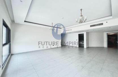 Apartment - 3 Bedrooms - 4 Bathrooms for rent in Al Hudaiba Mall - Al Hudaiba - Bur Dubai - Dubai