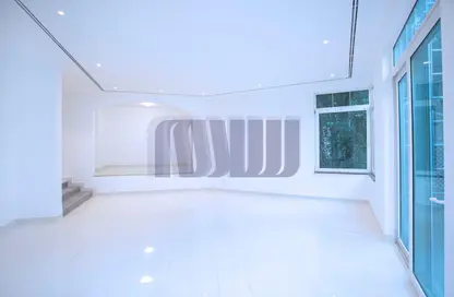 Villa - 4 Bedrooms - 5 Bathrooms for rent in Al Manara - Dubai