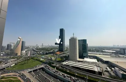 شقة - 2 غرف نوم - 3 حمامات للايجار في برج دوجا - شارع الشيخ زايد - دبي