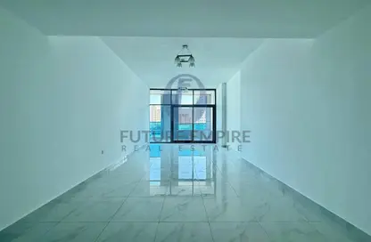 شقة - 2 غرف نوم - 3 حمامات للايجار في حور 18 - الجداف - دبي