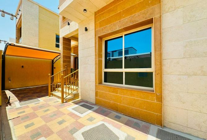 114595599 - Property Image 3