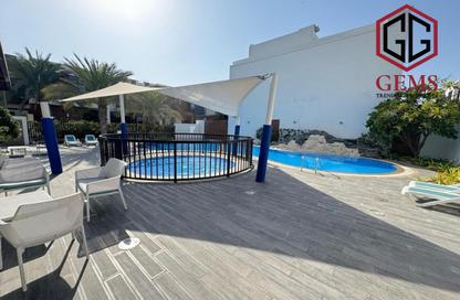 Villa - 4 - 5 for rent in Umm Suqeim 2 Villas - Umm Suqeim 2 - Umm Suqeim - Dubai