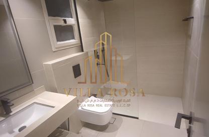 Apartment - 2 Bedrooms - 3 Bathrooms for sale in Al Majaz 2 - Al Majaz - Sharjah