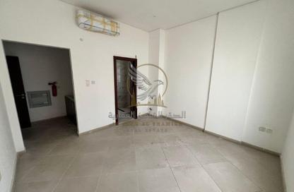 Apartment - Studio - 1 for rent in Muweileh Community - Muwaileh Commercial - Sharjah
