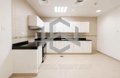 Apartment - 2 - 1 for rent in Palace Tower 2 - Palace Towers - Dubai Silicon Oasis - Dubai