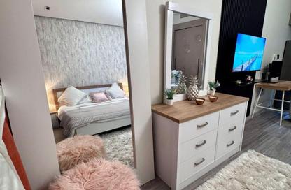 Apartment - Studio - 1 Bathroom for rent in Binghatti Crystals - Dubai Silicon Oasis - Dubai