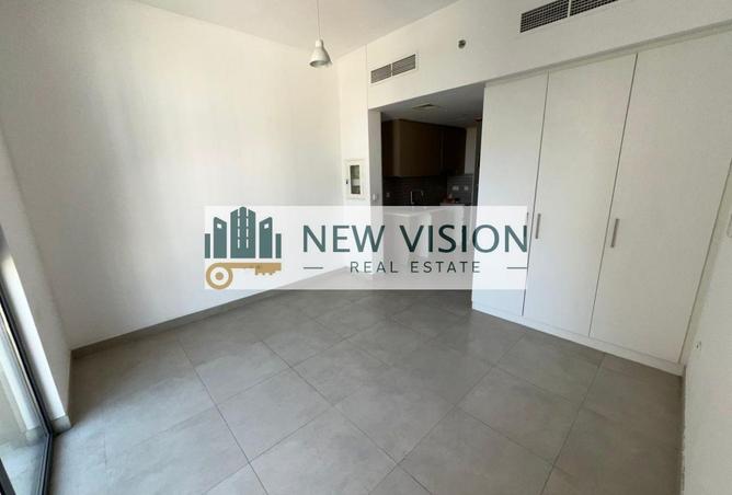 98270647 - Property Image 3