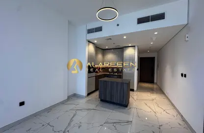 Apartment - 1 Bedroom - 2 Bathrooms for rent in Royal Regency - Business Bay - Dubai