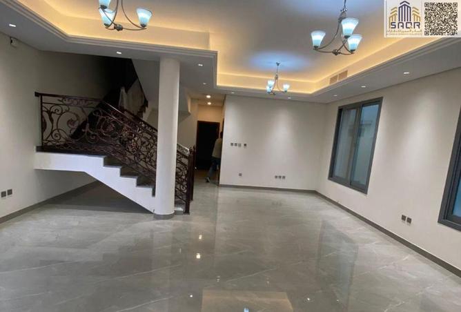 128363576 - Property Image 3