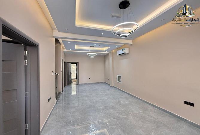 121993508 - Property Image 3