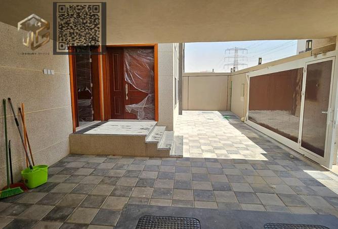 141913060 - Property Image 3