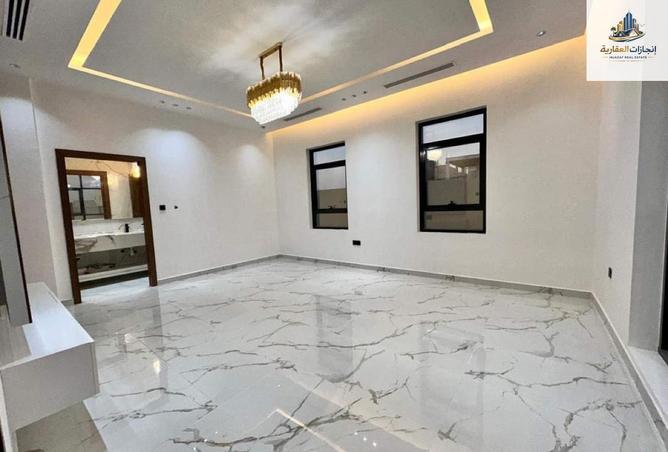 67441235 - Property Image 3