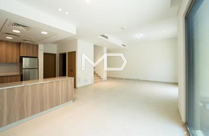 Townhouse - 3 - 4 for rent in Bloom Living - Zayed City (Khalifa City C) - Khalifa City - Abu Dhabi
