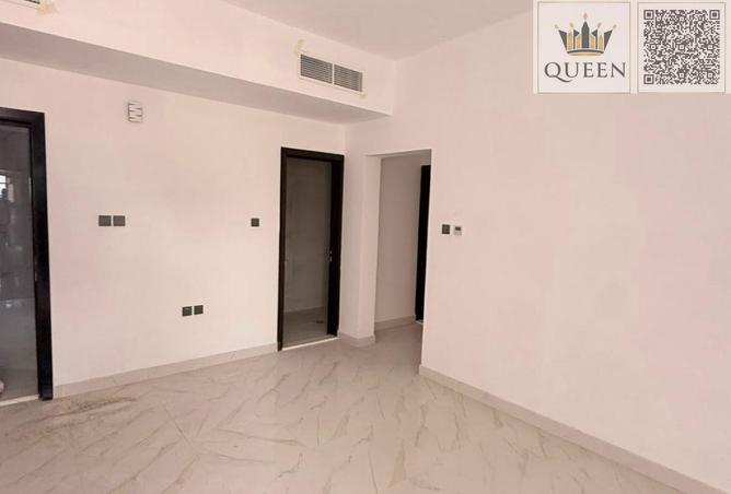 133881110 - Property Image 2