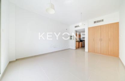 Apartment - Studio - 1 for rent in Green Park - District 4 - Jumeirah Village Triangle - Dubai Apartment - Studio - 1 for rent in Green Park - District 4 - Jumeirah Village Triangle - Dubai