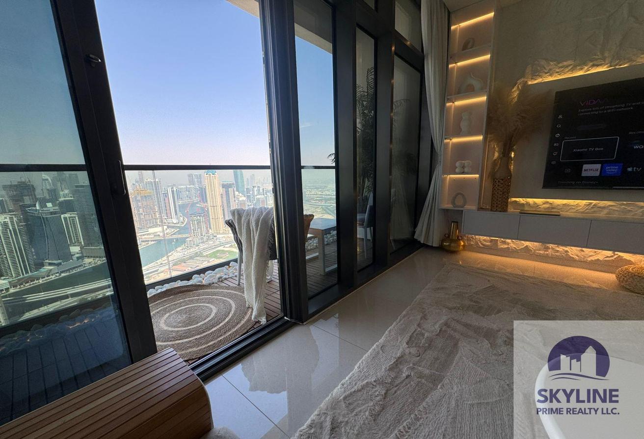 High Floor | Spacious| With Bills | Vacant photo 4