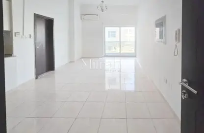 شقة - 1 حمام للايجار في برج الأبطال 1 - أبراج الأبطال - مدينة دبي الرياضية - دبي
