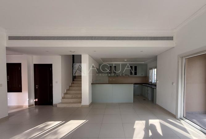 106856145 - Property Image 3