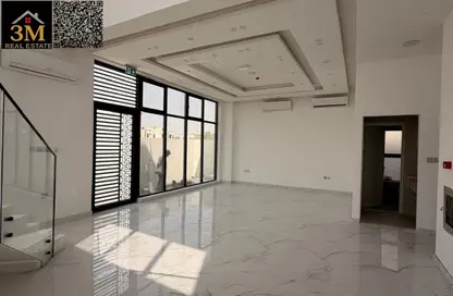 فيلا - 4 غرف نوم - 6 حمامات للايجار في الحليو 2 - الحليو - عجمان