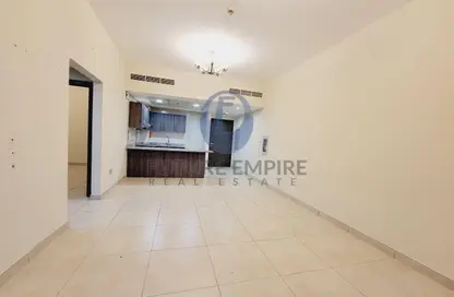 شقة - 2 غرف نوم - 3 حمامات للايجار في مسكن باترسي - الجداف - دبي