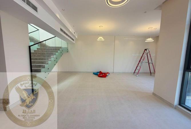 121100794 - Property Image 2