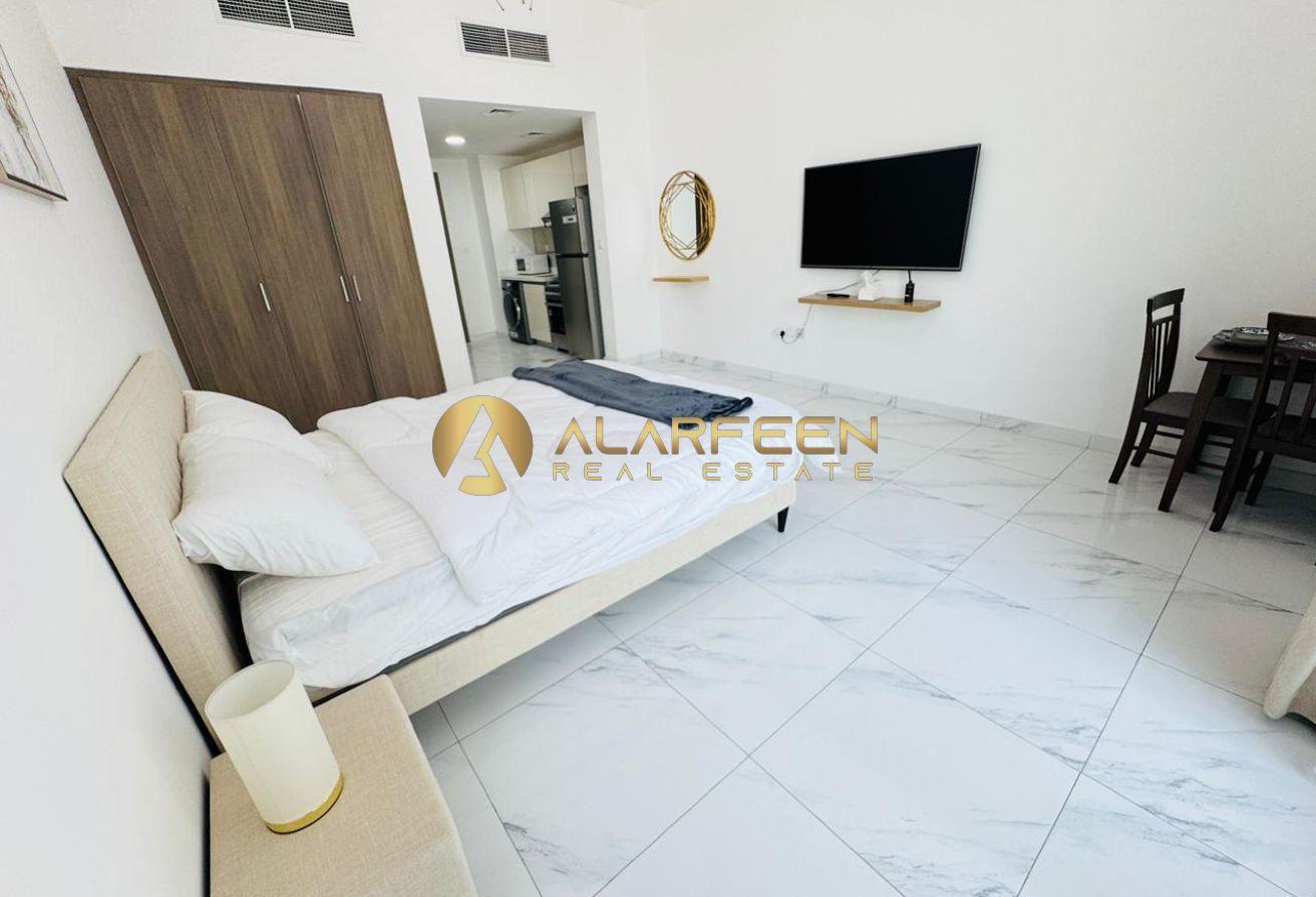 Pool View Balcony | Fully Furnished | Book Now photo 2