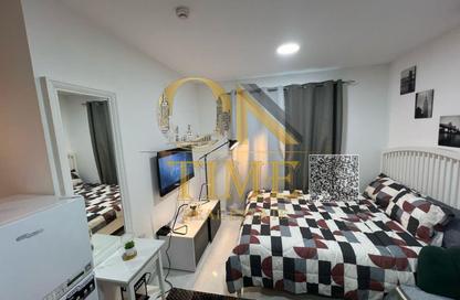 Apartment - Studio - 1 for rent in Corniche Tower - Ajman Corniche Road - Ajman