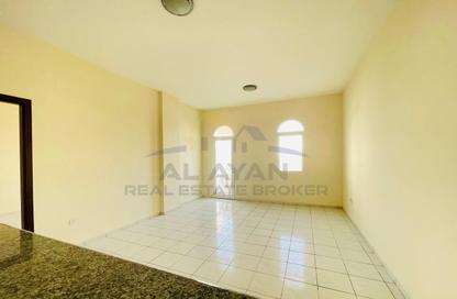 Apartment - 1 Bedroom - 2 Bathrooms for rent in Building U12 - Italy Cluster - International City - Dubai Apartment - 1 Bedroom - 2 Bathrooms for rent in Building U12 - Italy Cluster - International City - Dubai