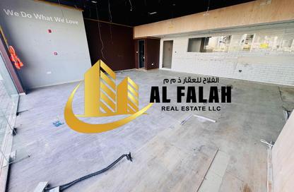 Shop - Studio - 1 Bathroom for rent in Al Majaz 3 - Al Majaz - Sharjah
