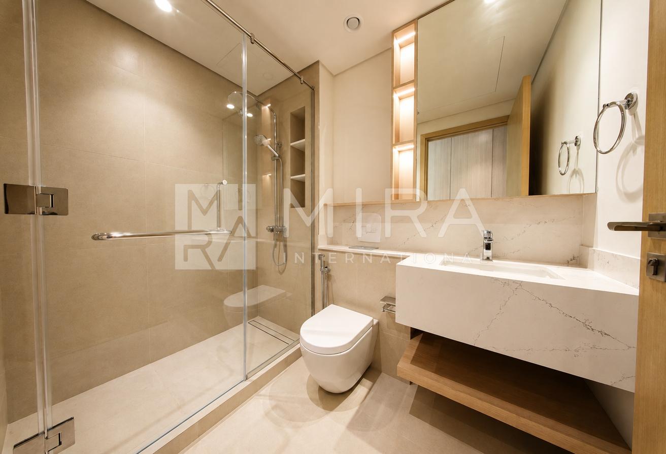 Highest Floor | Semi Furnished | Chiller-Free photo 8