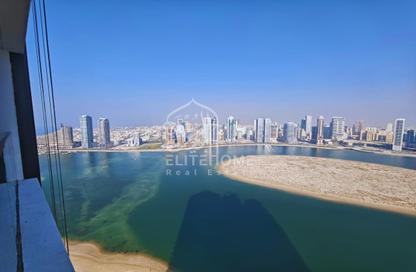 Apartment - 3 Bedrooms - 4 Bathrooms for sale in Al Khan - Sharjah